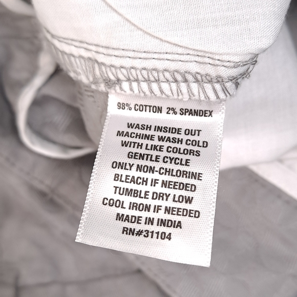 Crown & Ivy Shelby Women's Shorts Scalloped Hem Gray Textured Stretch - Sz 16W - Picture 8 of 9